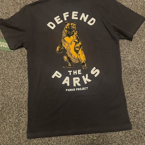 NWT Parks Project Bear Pocket Tee/ Graphite/XS - Picture 6 of 6